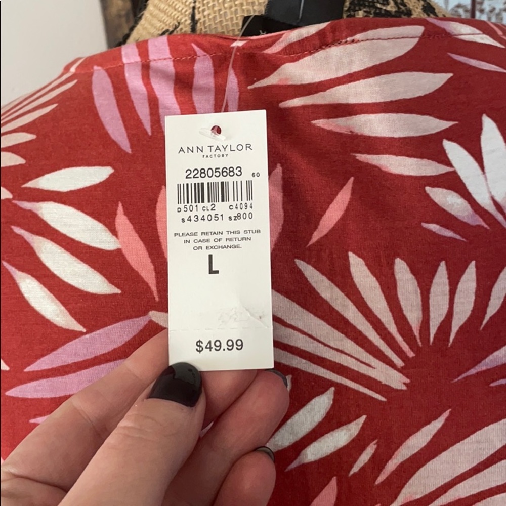 Ann Taylor Factory tank - new! - Picture 5 of 5